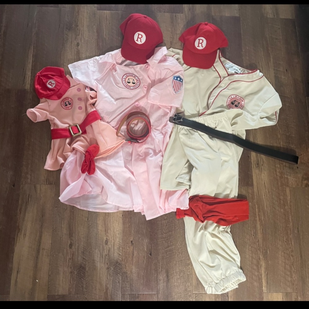 A League of Their Own Rockford Peach Costumes